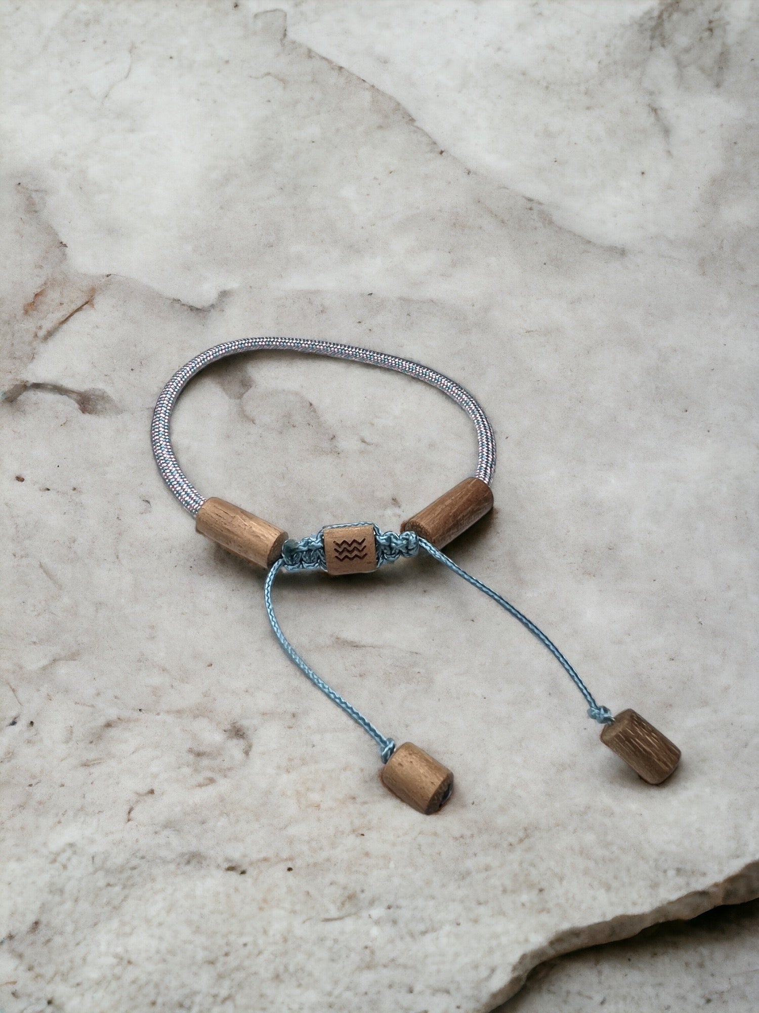 WaiiQi KaiNalu Connection Bracelet Lokahi